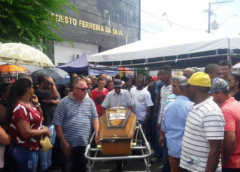 Sepultado em Serrinha o corpo do ex-vereador Lailson Cunha