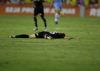 Após empate da Chape, Vitória está rebaixado à Série B