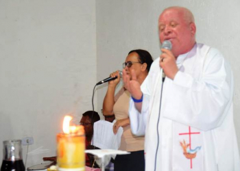 “Pilatos foi mais coerente ao condenar Jesus que Sérgio Mouro na condenação de Lula” disse padre durante missa em Canudos   