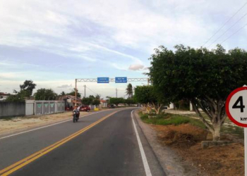 Rodovia Irará/Água Fria está totalmente recuperada.Serviço foi executado pela construtora Augúrio