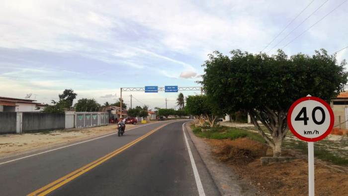 Rodovia Irará/Água Fria está totalmente recuperada.Serviço foi executado pela construtora Augúrio