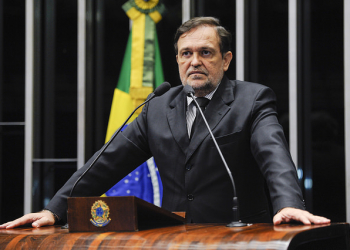 Pinheiro se despede do Senado