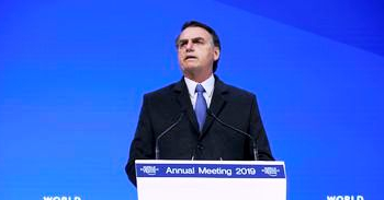 Bolsonaro diz que vai trabalhar para o Brasil ser exemplo para o mundo