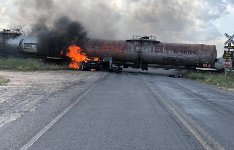Motorista morre carbonizado após colidir com trem de carga em Santa Terezinha