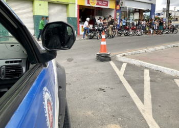 PM reforça ações de segurança no trânsito com blitzes educativas