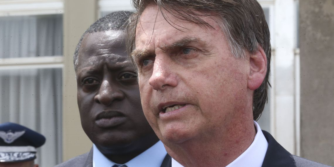 Bolsonaro diz que caixa-preta de órgãos federais começou a ser aberta