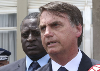 Bolsonaro diz que caixa-preta de órgãos federais começou a ser aberta