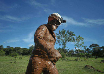 Brumadinho: bombeiros trabalham sem 13º e com salário parcelado