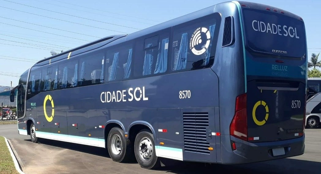 Homens armados assaltam ônibus e saqueiam passageiros em Ipirá