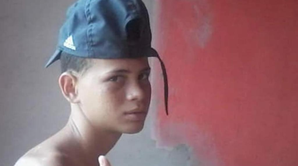 Jovem natural de Retirolândia é assassinado com golpes de foice em Florianópolis