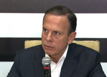 Doria afirma que presos do semiaberto vão pintar 5,5 mil escolas públicas em SP
