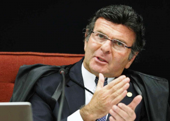Fux explica decisão sobre caso Flávio Bolsonaro: ‘Se eu não o fizesse…’