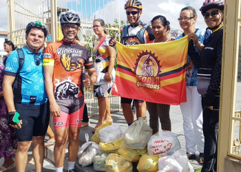 Pedal Solidário: ciclistas apoiam instituições que auxiliam famílias carentes de Queimadas