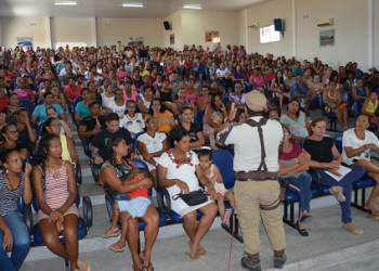 Santaluz – Professores e pais de alunos participam de palestra sobre implantação de metodologia do Colégio da Polícia Militar