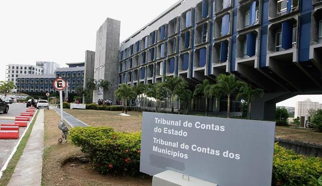Multas do TCM a prefeitos baianos ultrapassam R$ 8,1 milhões