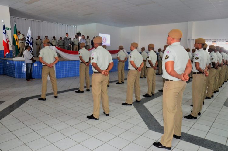 Décimo Sexto Batalhão da PM realiza solenidade de formatura de novos soldados