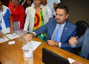 Deputado Osni assume presidência da Comissão Especial de Assuntos Territoriais e Emancipação na ALBA