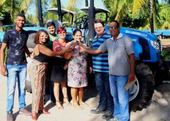 Emenda do deputado Rosemberg destina trator para agricultores familiares de Valente