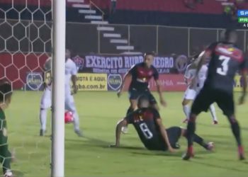 Vitoria perde de virada para o Atlético de Alagoinhas em pleno Barradão