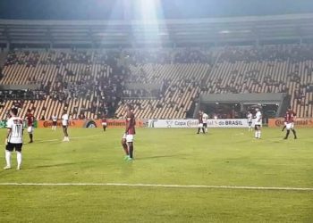 Vitória leva 2 a 0 do Moto Club e está eliminado da Copa do Brasil
