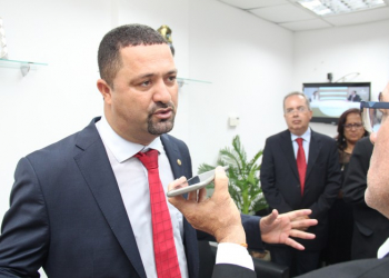 “O momento é de resistência” – Disse Osni Cardoso após ser empossado deputado estadual