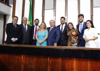 Deputado Alex da Piatã deixa internamento em hospital para tomar posse para o segundo mandato