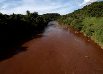 MG – Vale instala primeira barreira no rio Paraopeba