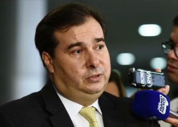 ‘Governo já está perdendo batalha da comunicação’, diz Rodrigo Maia