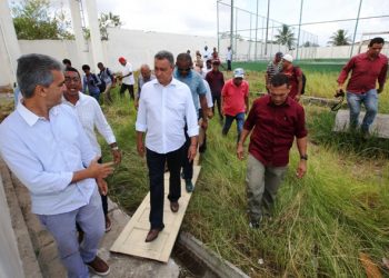 Conflito político entre prefeito do DEM e vereadores do PT deixa Rui Costa sem palanque em Água Fria