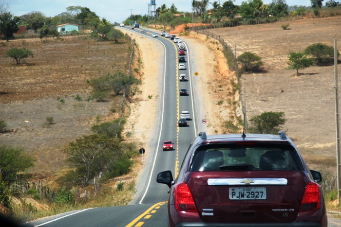 Rui Costa visita Água Fria e Irará para entregar rodovia que liga as duas cidades