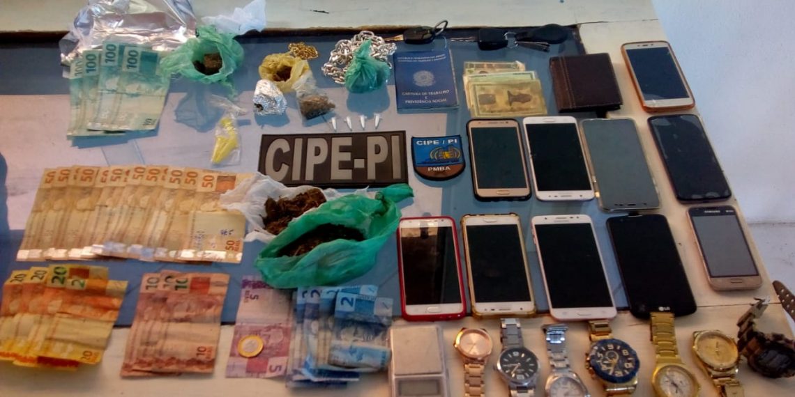 Nove traficantes são presos em Festa do Pó em condomínio de luxo