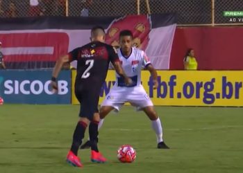Vitória goleia Jequié e mantém briga pela liderança do Baianão