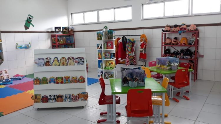 Prefeitura de Retirolândia reinaugura biblioteca Aloísio Fagundes