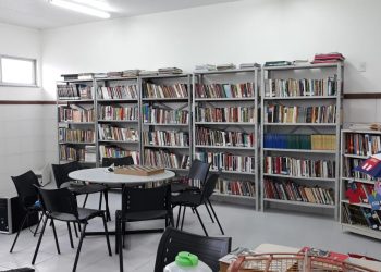 Prefeitura de Retirolândia reinaugura biblioteca Aloísio Fagundes