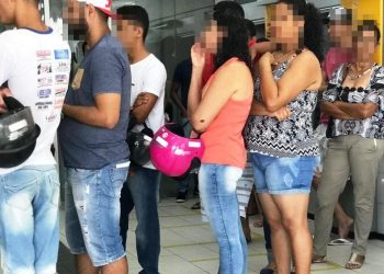 Clientes do Banco do Brasil saem frustrados mais uma vez com a falta de dinheiro