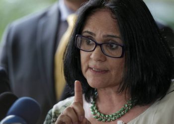 Governo exigirá cadastro de famílias que optem por ensino domiciliar