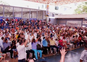 Mantido o Estado de Greve e aprovada Agenda de Luta nas 18 assembleias regionais simultâneas da rede estadual realizadas pela APLB
