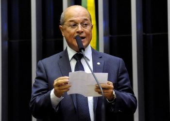 Desembargador libera desativação da FAFEN e Joseildo alerta sobre prejuízos no plenário da Câmara