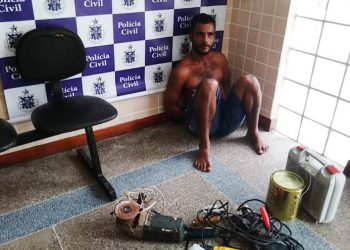 Policial prende individuo em flagrante após furtar serraria e ameaçar proprietário com facão