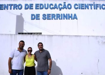 Deputado Osni visita espaço que irá abrigar o CJCC de Serrinha