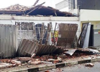 Feira de Santana: raio atinge pizzaria no distrito de Humildes