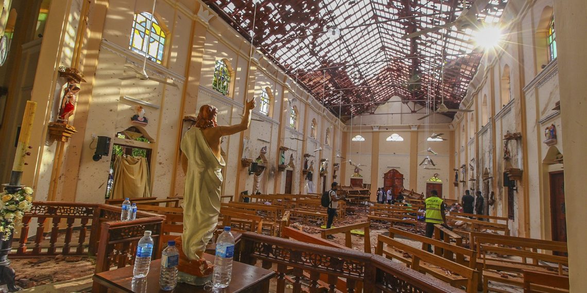 Explosões em hotéis e igrejas matam mais de 200 pessoas no Sri Lanka