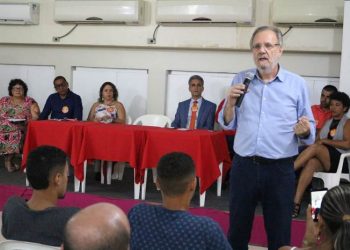 Ex-ministro da Previdência diz que reforma de Bolsonaro levará população à indigência