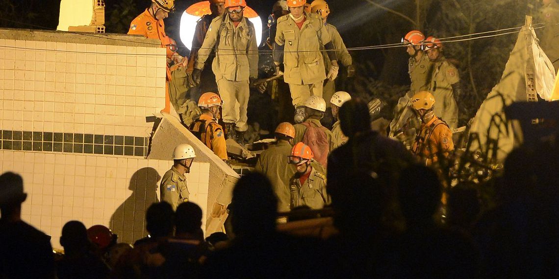 RJ –  Sobe para cinco o número de mortos no desabamento na Muzema