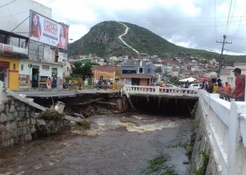 Balanço: chuva causa queda de pontes, desabamentos parcial de imóveis e suspensão de aulas