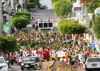 Procissão e Missa de Ramos marcam abertura da Semana Santa em Coité
