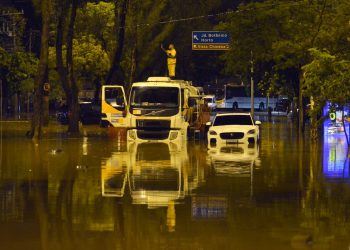 RJ – Chuvas fazem governo decretar ponto facultativo