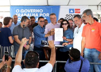 Em Nova Fátima Rui Costa falou sobre greve dos professores das universidades e o convite de Bolsonaro para o “turismo sexual” no Brasil