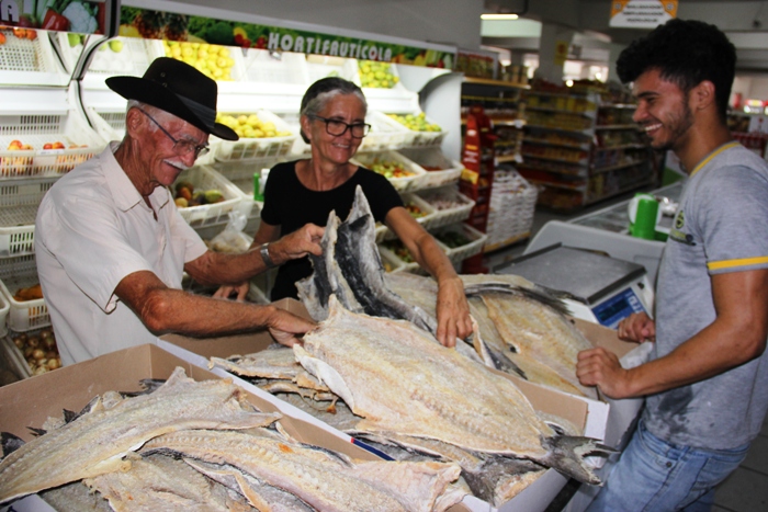 Edinho Supermercados tem o menor preço em bacalhau de Conceição do Coité