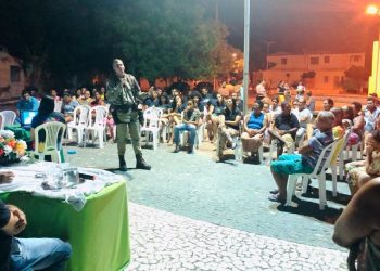 Comandante do Pelotão PM de Valente realiza palestra de prevenção às drogas em São Domingos